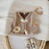 cn-11134207-820l4-mhk6cm023bpcb0 Girl Floral Charm Winter Vest